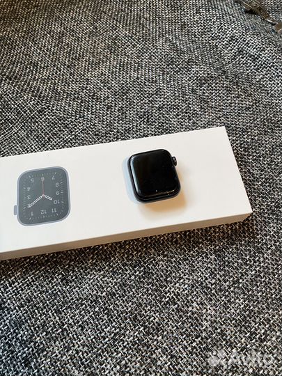 Часы apple watch se 40mm