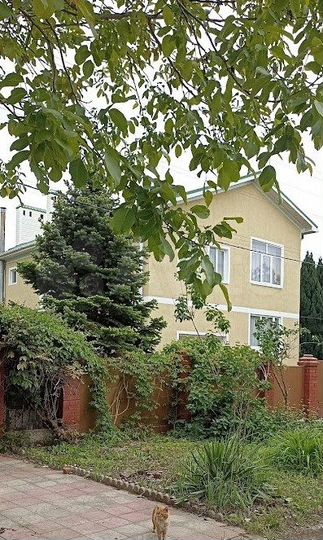 Коттедж 370 м² на участке 10 сот.