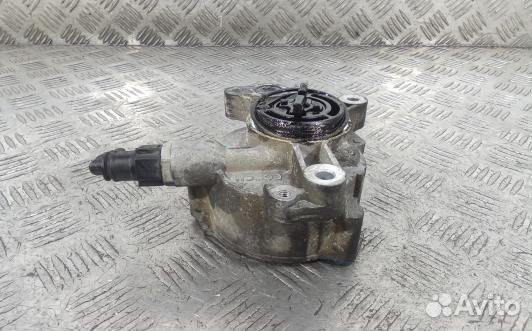 Насос вакуумный ford kuga 1 (SKR03KX01)