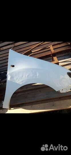 Крыло переднее правое renault logan 2