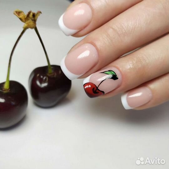 Маникюр, мехенди