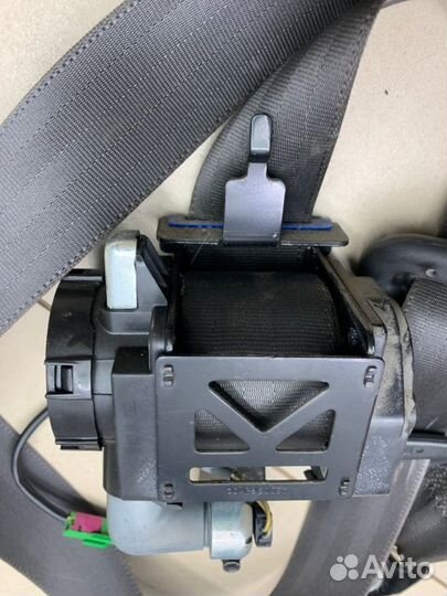 Ремень безопасности с пиропатроном передний правый