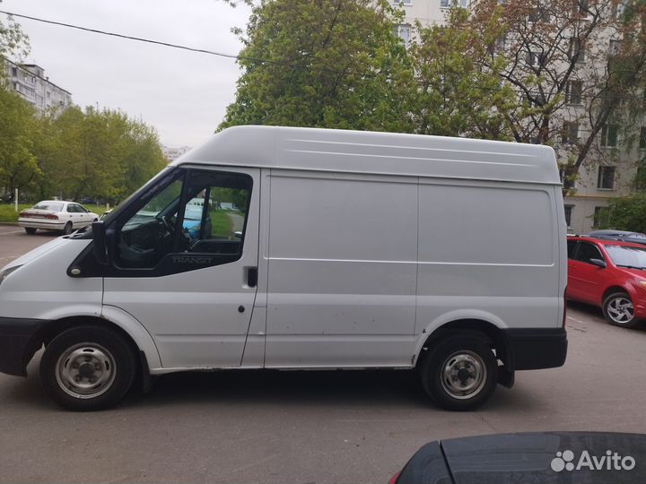 Ford Transit цельнометаллический, 2012