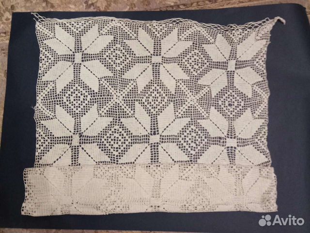 Старинная вязанная занавеска