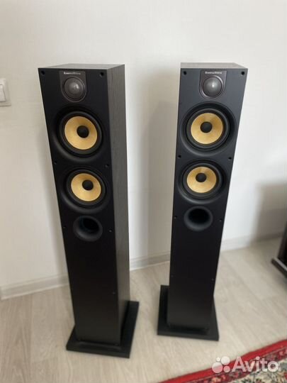 Акустические колонки Bowers&Wilkins 684s2