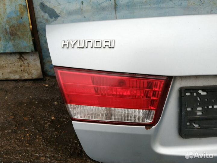 Фонарь задний левый внутренний Hyundai Sonata NF