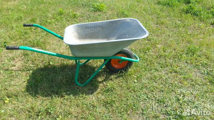 Тачка садовая