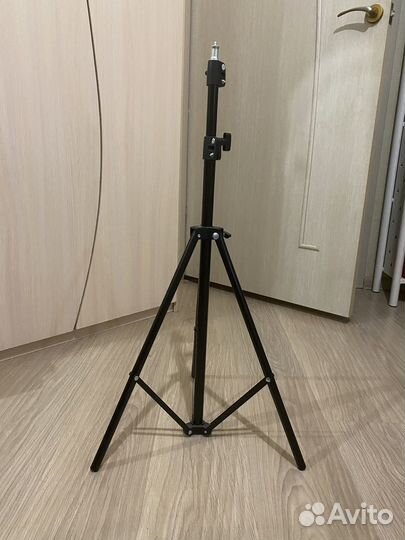 Штатив профессиональный
