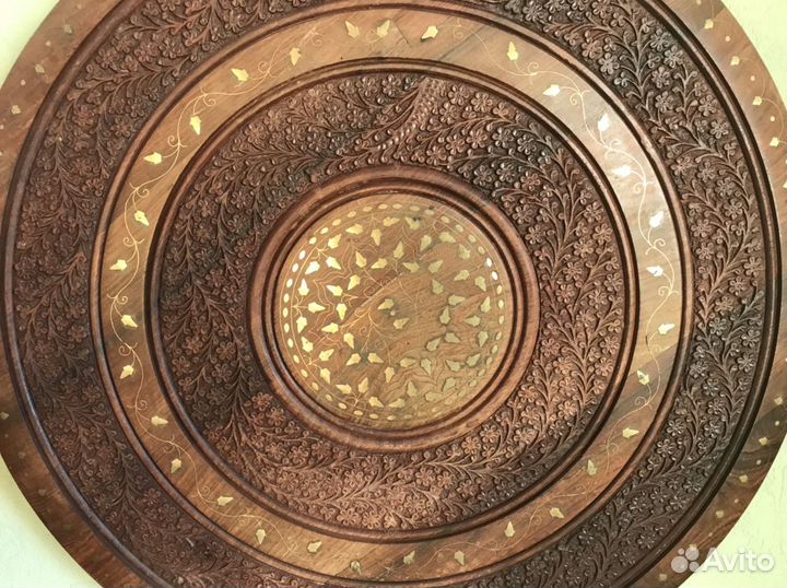 Настенное пано, столешница из красного дерева. Инд