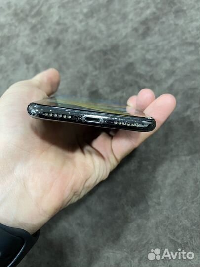 iPhone X, 64 ГБ
