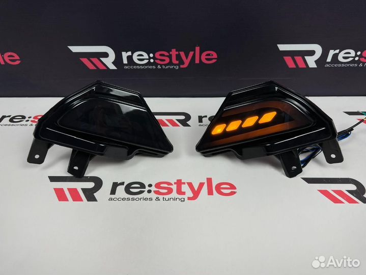 Катафоты Toyota Rav4(XA40) 2м U2235