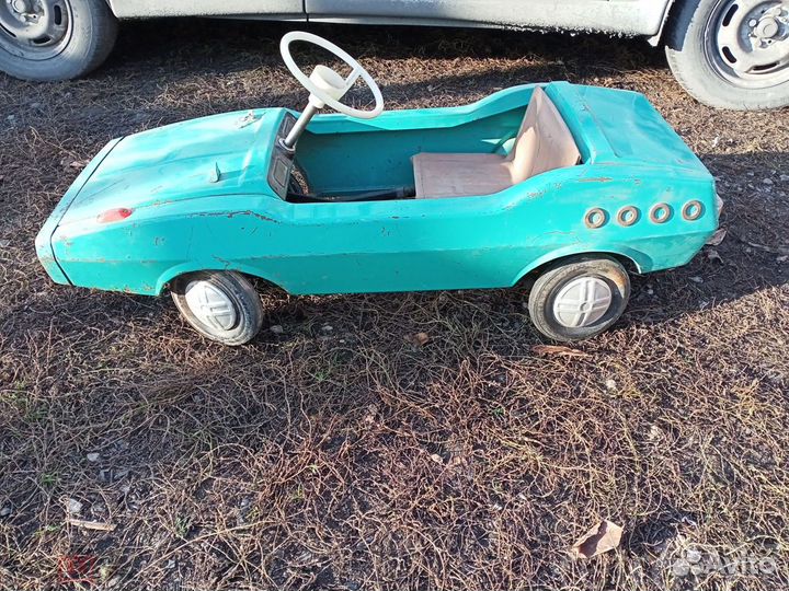 Педальная машина СССР москвич конь педальный