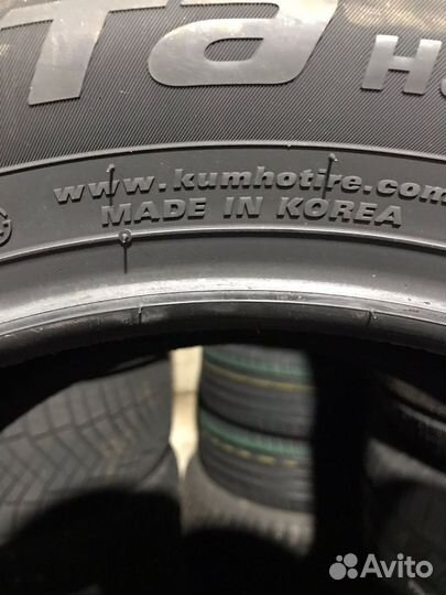 Kumho Ecsta HS51 215/55 R17 94V