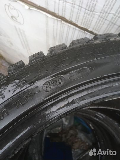 Nokian Tyres Hakkapeliitta 9 245/40 R20 и 275/35 R20 102T