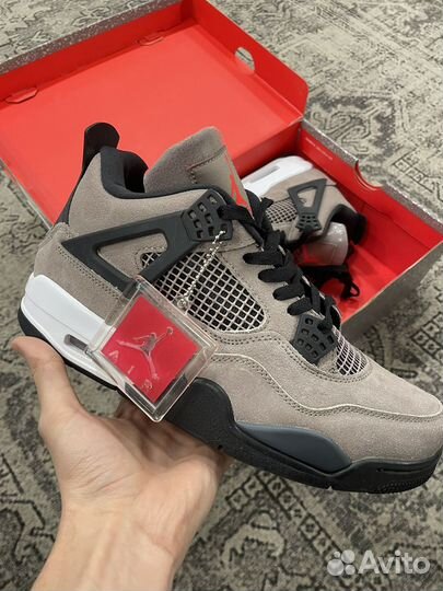 Кроссовки Air Jordan 4 Taupe Fauze