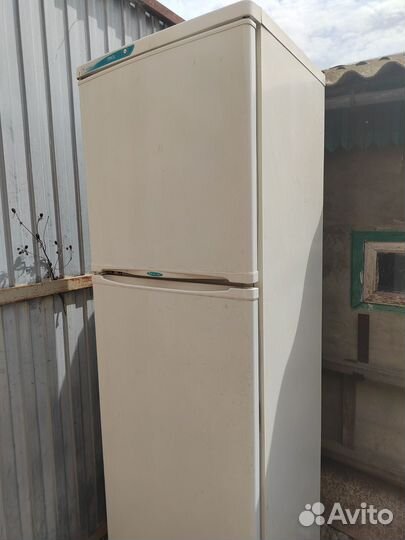 Холодильник stinol