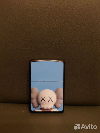 Зажигалка бензиновая