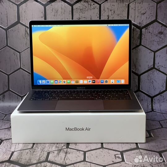 Идеальный MacBook Air 13 2020 M1 3 цикла