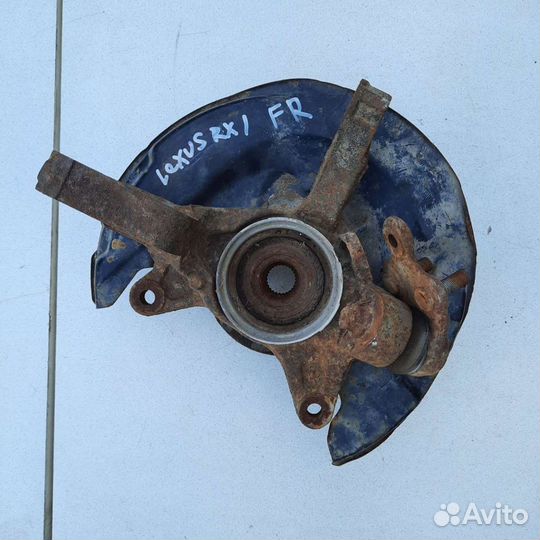 Поворотный кулак Lexus RX 300 FR