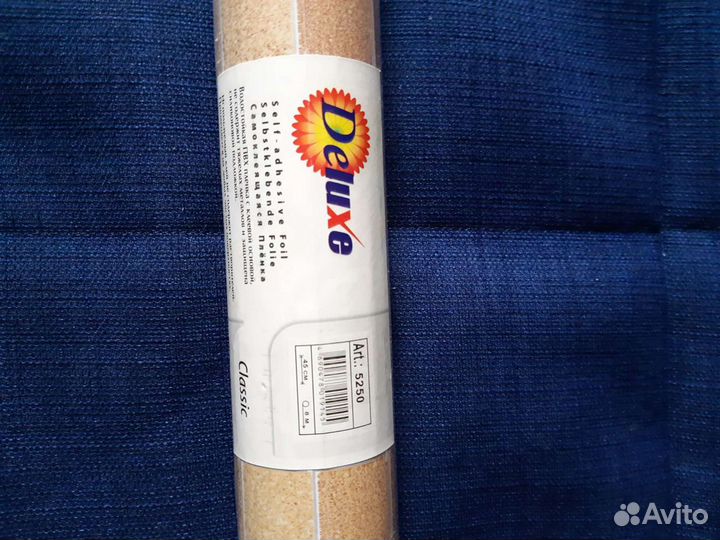 Цветная пленка с клеевой основой на холодильник