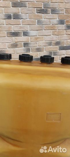 Емкость пластиковая бу