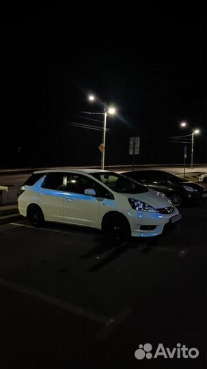 Honda Fit Shuttle 1.3 CVT, 2012, 128 000 км