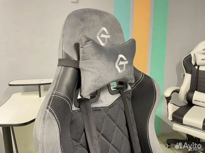 Компьютерное офисное кресло с массажем (новые)