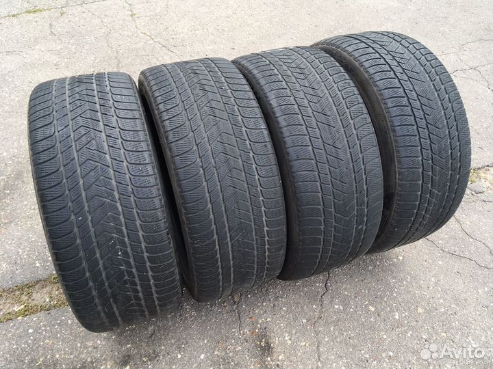 Pirelli Scorpion Winter 285/40 R22