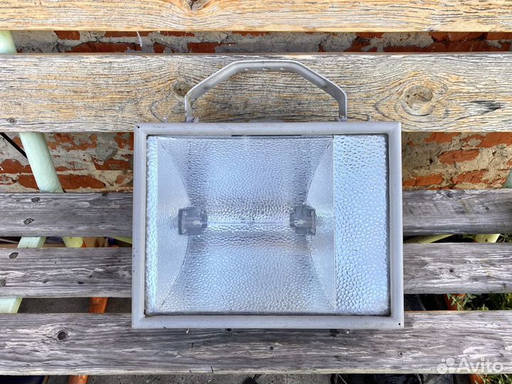 Прожектор 1 кВт