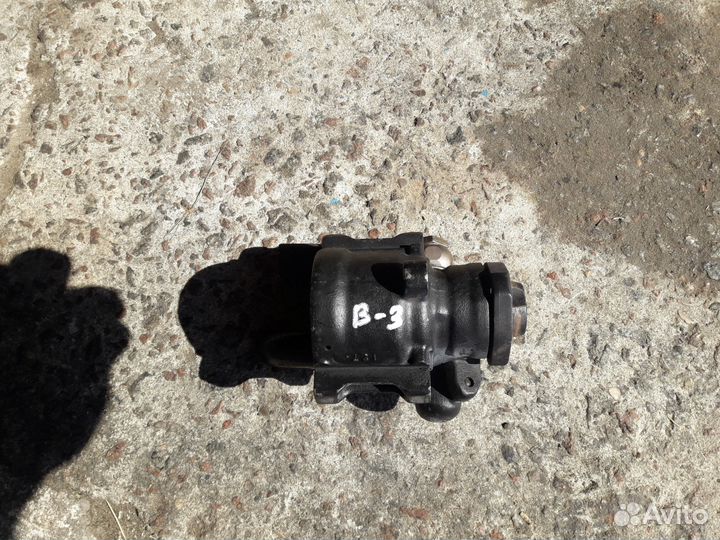 Насос гура Фольксваген Пассат В3 Гольф 3