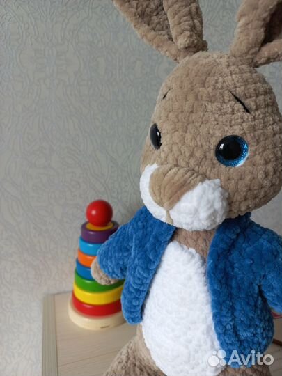 Вязаный кролик Питер