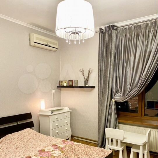 2-к. квартира, 100 м², 1/3 эт.