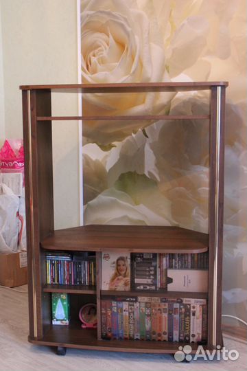 Тумба под телевизор