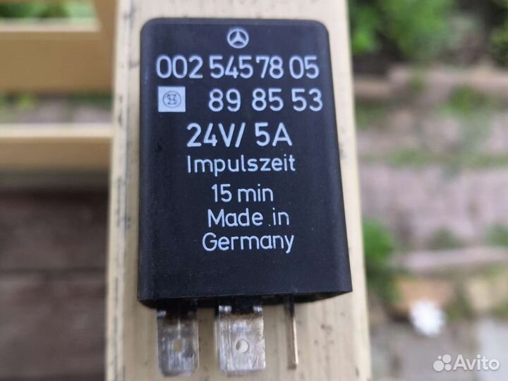 Реле от Мерседес 814