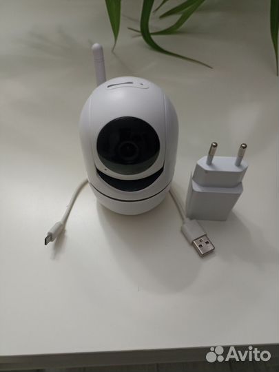 Камера видеонаблюдения купольная