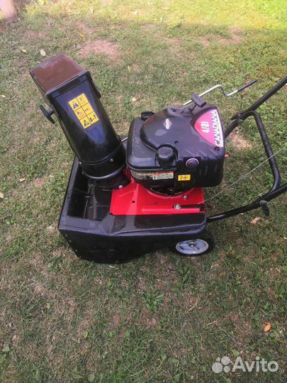 Снегоуборщик canadiana