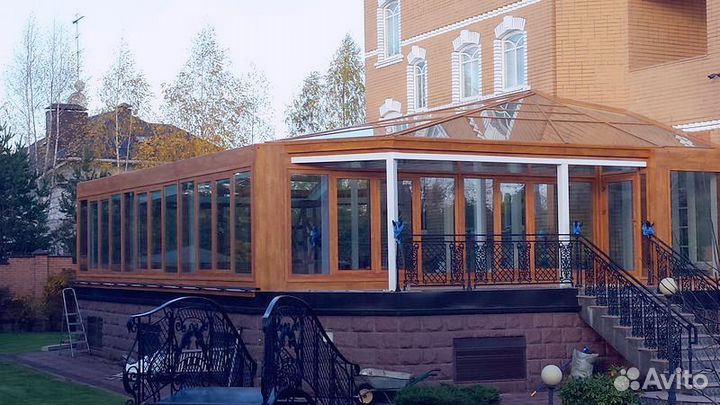 Безрамное остекление веранд беседок и террас