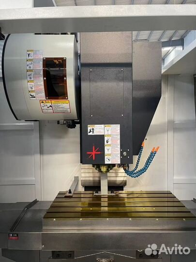 Фрезерный обрабатывающий центр с чпу с осью