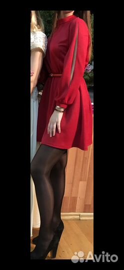 Красное коктейльное платье