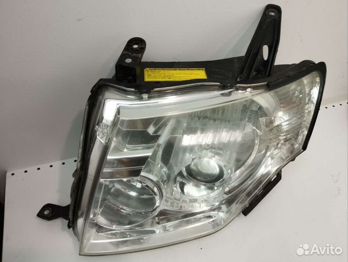 Фара левая Паджеро 4