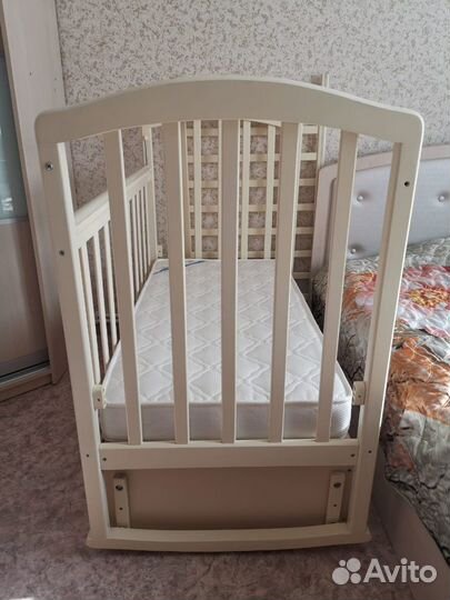 Продажа детской кроватки в комплекте с матрасом