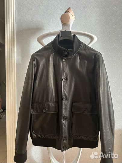 Кожаная куртка Kasumov