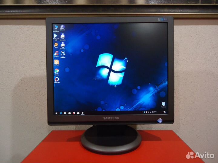 Монитор для компьютера Samsung