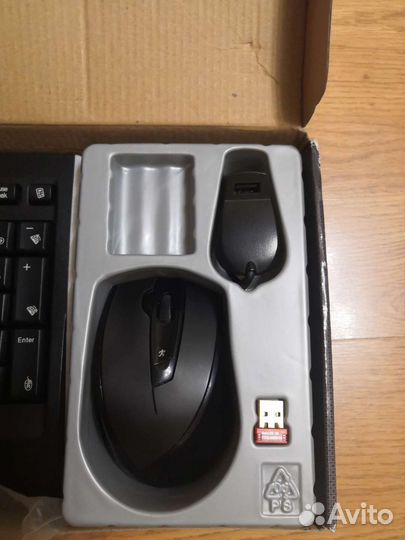 Клавиатура и мышь беспроводная