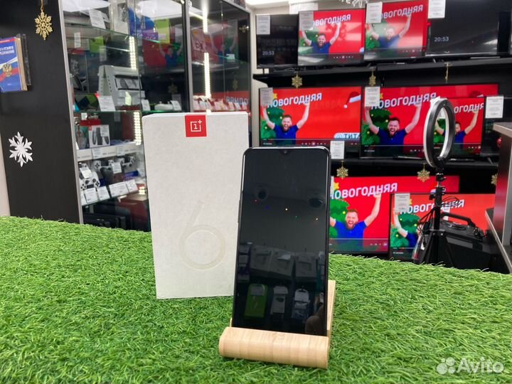 OnePlus 6T, 6/128 ГБ