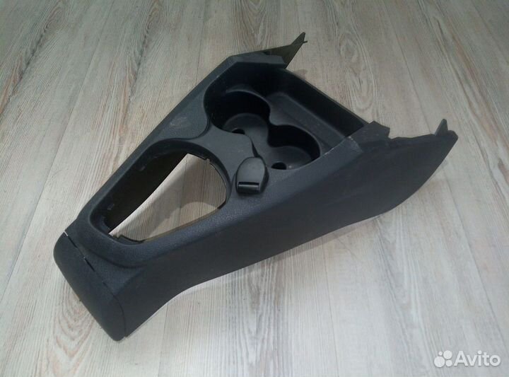 Консоль накладка кулисы Renault sandero 2