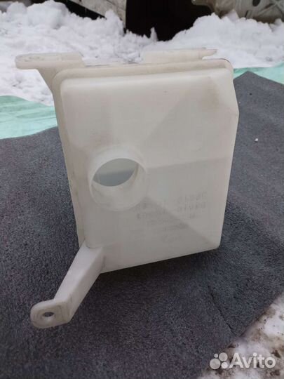 Бачок омывателя рест Hyundai Getz