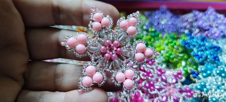 Снежинки из бисера