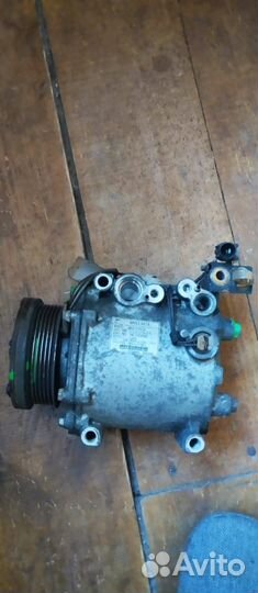 Компрессор кондиционера mitsubishi