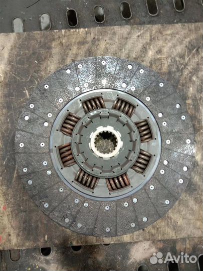 Диск сцепления Mercedes-Benz